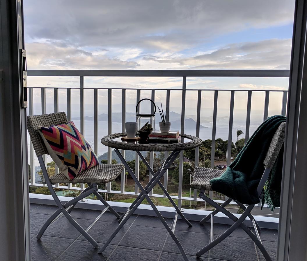 Cozy Family Suite With Stunning View Of Taal Tagaytay City Eksteriør bilde