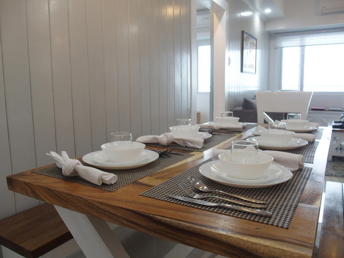 Cozy Family Suite With Stunning View Of Taal Tagaytay City Eksteriør bilde